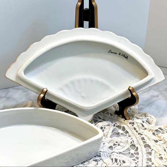 Porcelain Fan Shaped Trinket Box Vintage - Picture 5 of 9